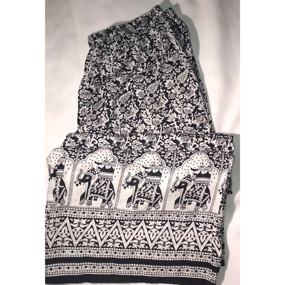 🐼NWOT🐼Suzy Shier Palazzo🐼
